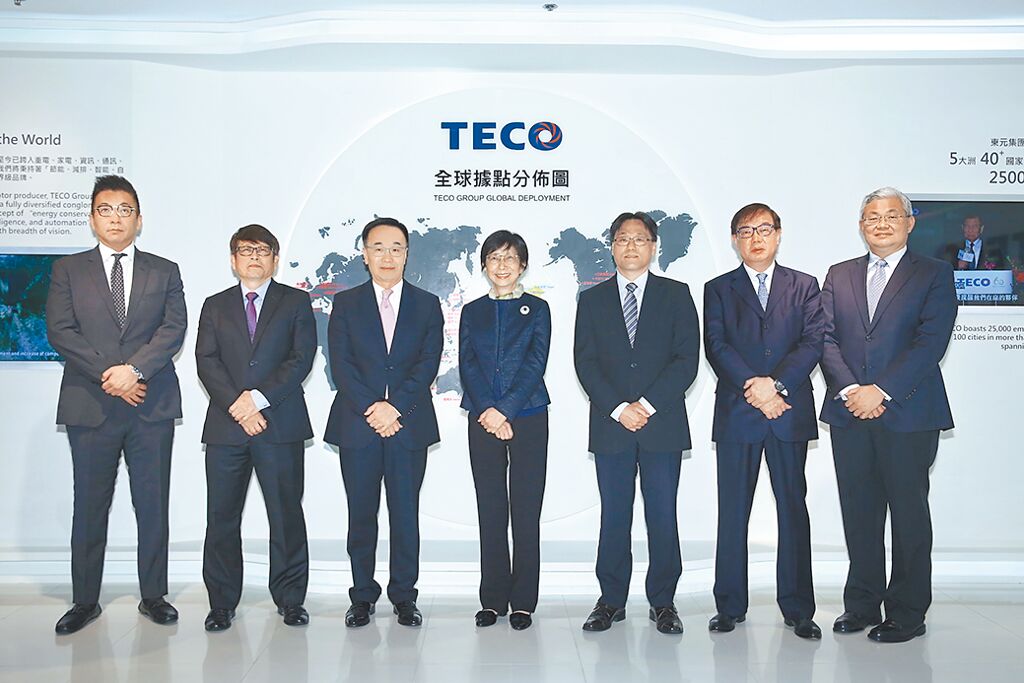 東元電機(jī)在財(cái)務(wù)、經(jīng)營(yíng)團(tuán)隊(duì)，良好的投資人關(guān)係以及企業(yè)社會(huì)責(zé)任的舉措等各方面皆有杰出成果，而榮獲肯定。圖／業(yè)者提供